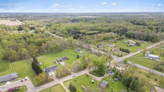 5450 N Hartel Road, Potterville, MI 48876