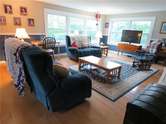 342 Curtis Rd, Parma, NY 14468