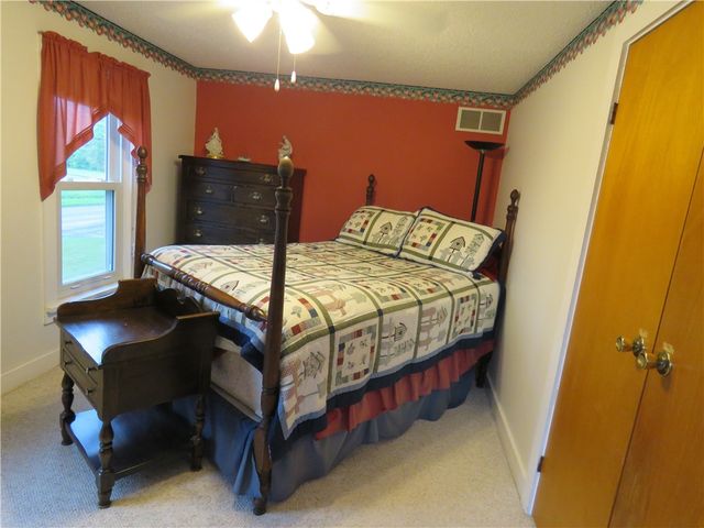 342 Curtis Rd, Parma, NY 14468