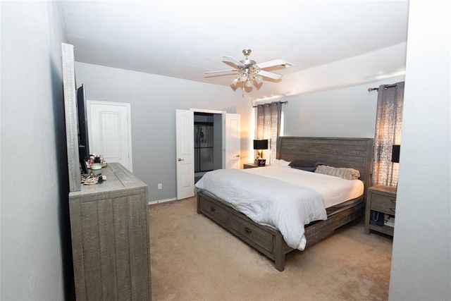 11125 SW 41st Place, Mustang, OK 73064