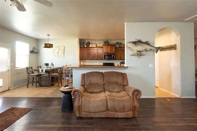 11125 SW 41st Place, Mustang, OK 73064