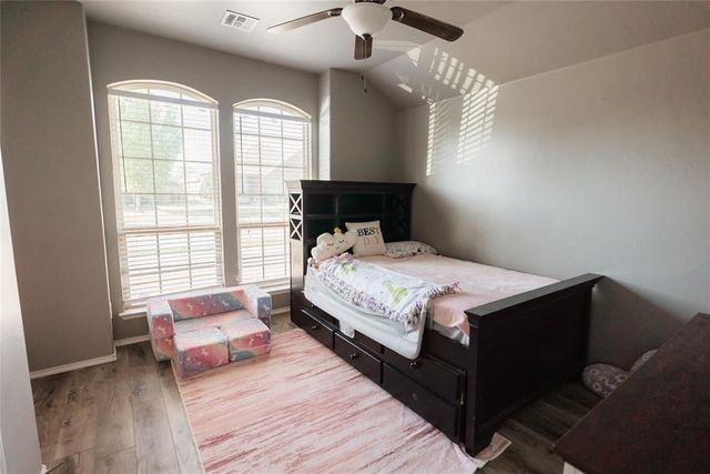 11125 SW 41st Place, Mustang, OK 73064