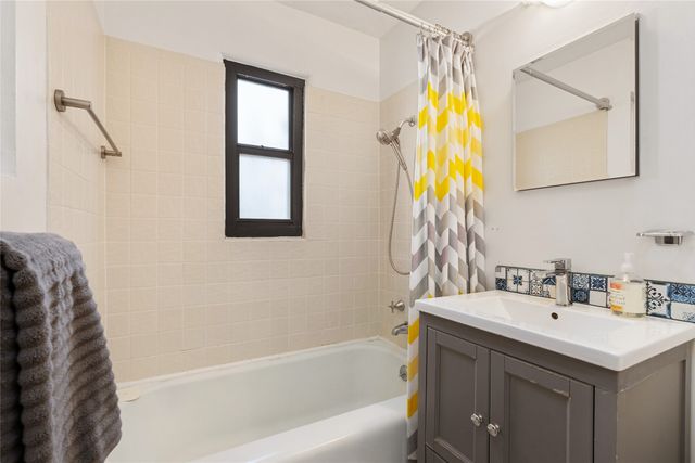 615 Barcelona Road, Santa Fe, NM 87505