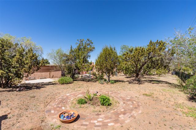 615 Barcelona Road, Santa Fe, NM 87505