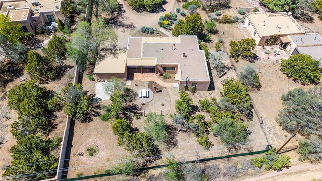 615 Barcelona Road, Santa Fe, NM 87505