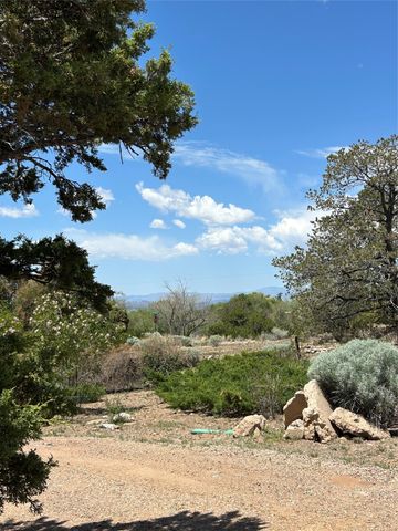 615 Barcelona Road, Santa Fe, NM 87505