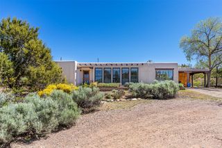 615 Barcelona Road, Santa Fe, NM 87505