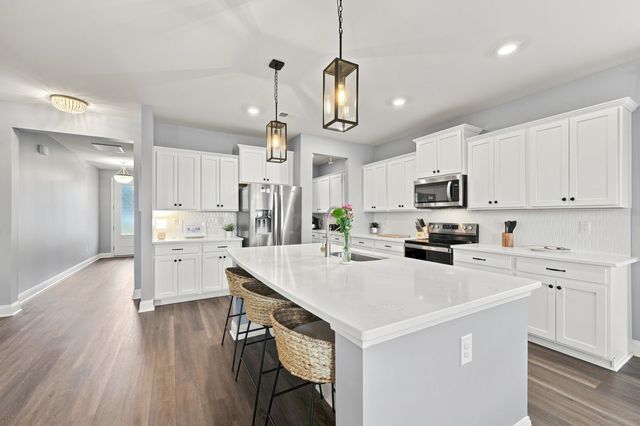 867 Ireland Dr., Longs, SC 29568