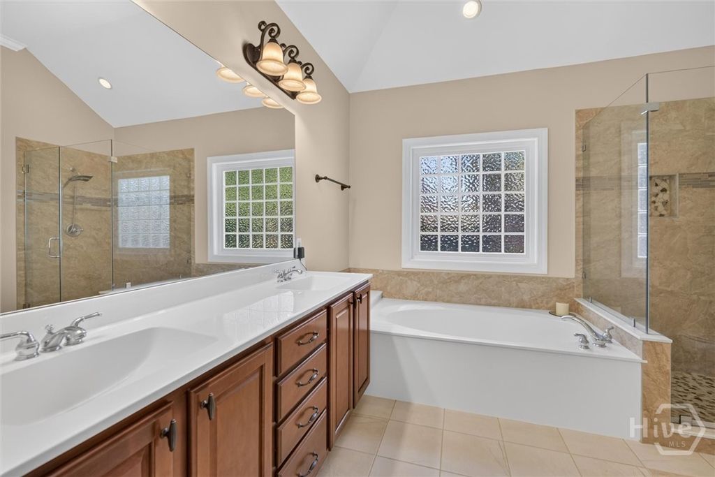 Image 19 of property listing at 207 Mosswood Drive, Savannah, GA 31405