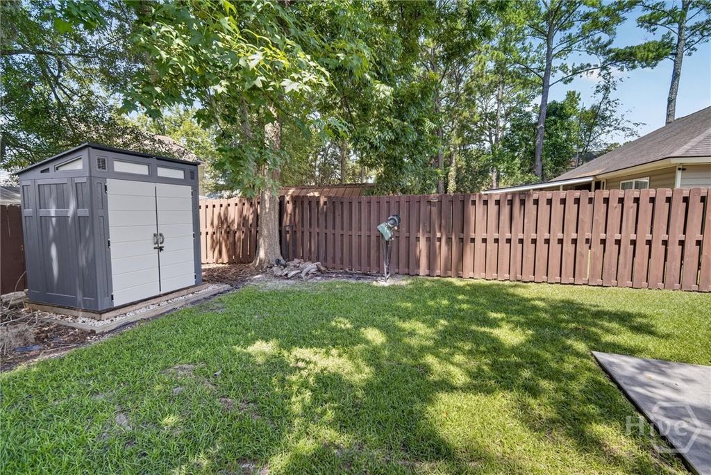 Image 40 of property listing at 207 Mosswood Drive, Savannah, GA 31405