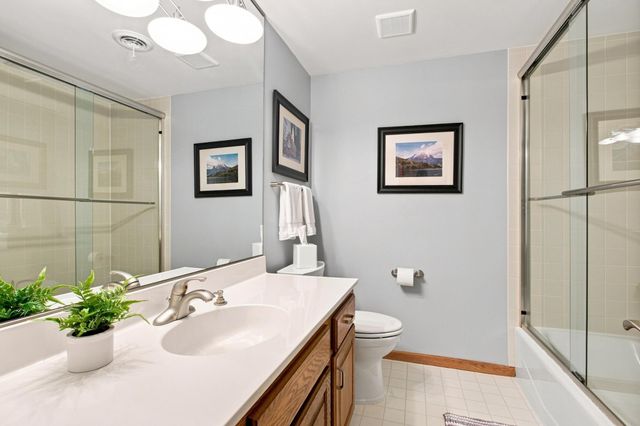 6287 Sequoia Circle, Eden Prairie, MN 55346