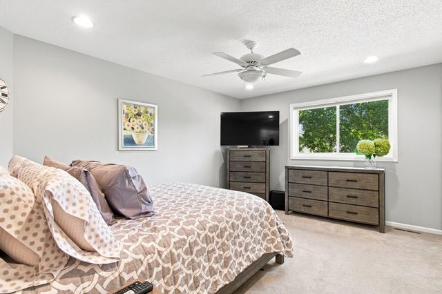 6287 Sequoia Circle, Eden Prairie, MN 55346