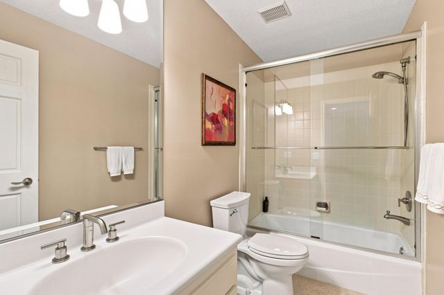 6287 Sequoia Circle, Eden Prairie, MN 55346