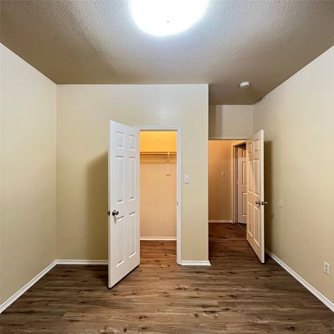 102 Lindas Creek Lane, Weatherford, TX 76088