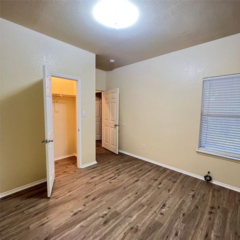 102 Lindas Creek Lane, Weatherford, TX 76088