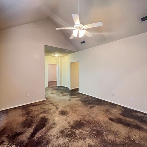 102 Lindas Creek Lane, Weatherford, TX 76088