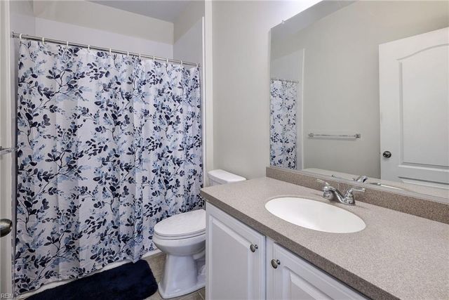 713 Windy Way Unit 110, Newport News, VA 23602