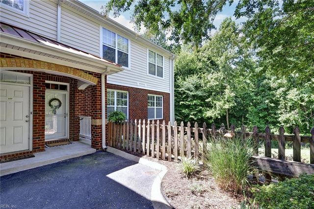 713 Windy Way Unit 110, Newport News, VA 23602