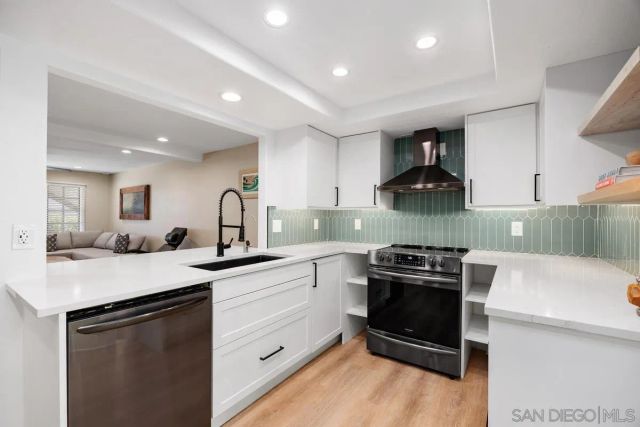 381 Playa Blanca, Encinitas, CA 92024