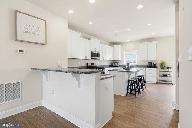 5057 E JOPPA RD, Perry Hall, MD 21128