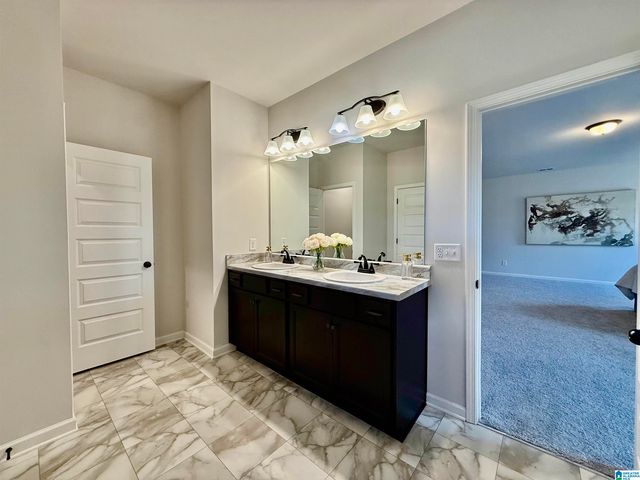 556 BRIDLEWOOD CIRCLE, Morris, AL 35116