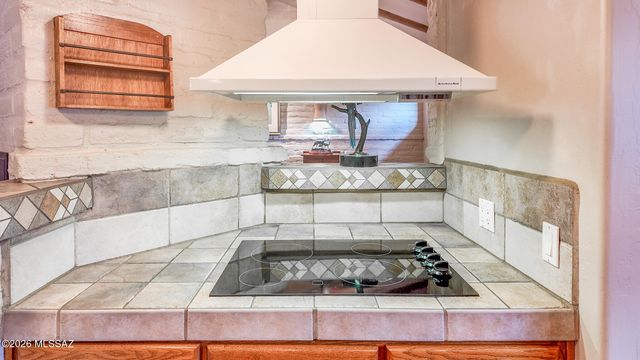 132 Wood Canyon Road, Patagonia, AZ 85624
