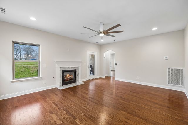 4651 Maryweather Ln, Murfreesboro, TN 37128