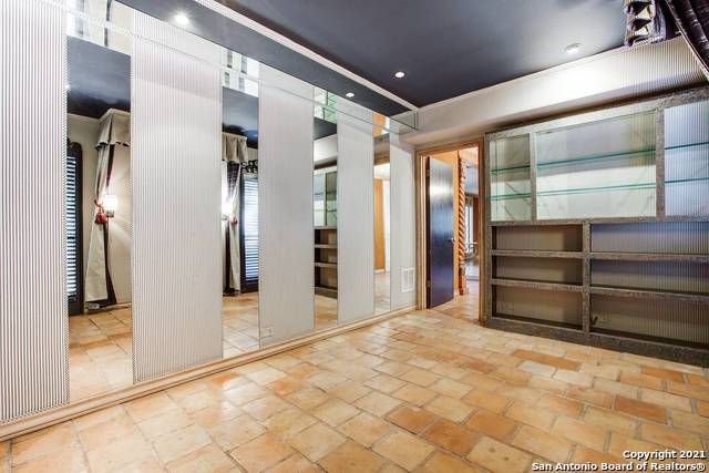 6801 WEST AVENUE, Castle Hills, TX 78213