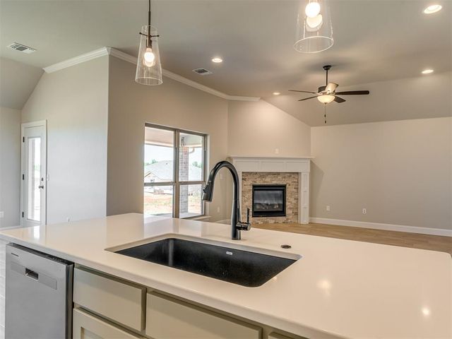 4157 Overlook Pass, Edmond, OK 73025