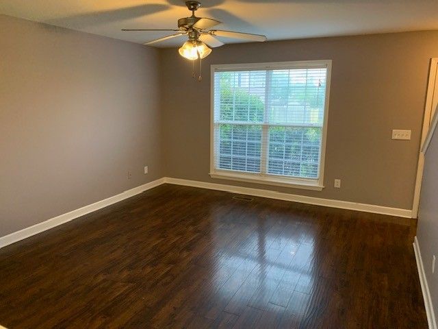 2244 Dewey Dr, Spring Hill, TN 37174