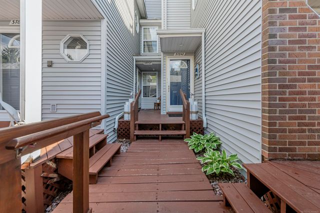 37848 Jefferson Avenue, Harrison Twp, MI 48045