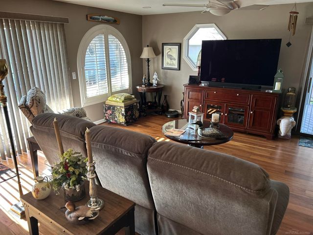 37848 Jefferson Avenue, Harrison Twp, MI 48045