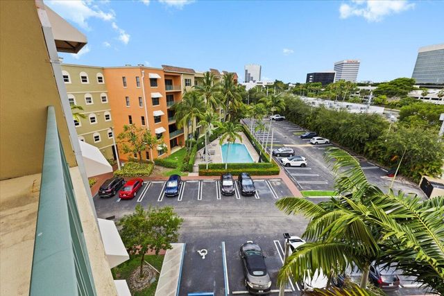 1620 Presidential Way 504, West Palm Beach, FL 33401