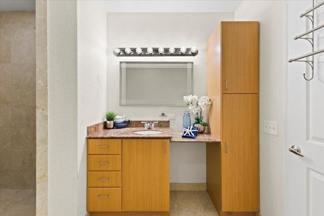 1620 Presidential Way 504, West Palm Beach, FL 33401