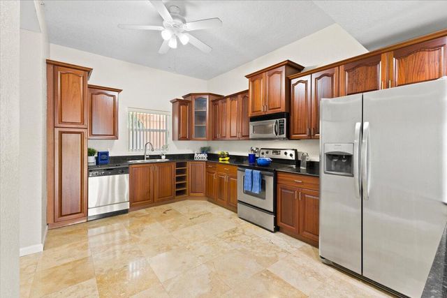 1620 Presidential Way 504, West Palm Beach, FL 33401
