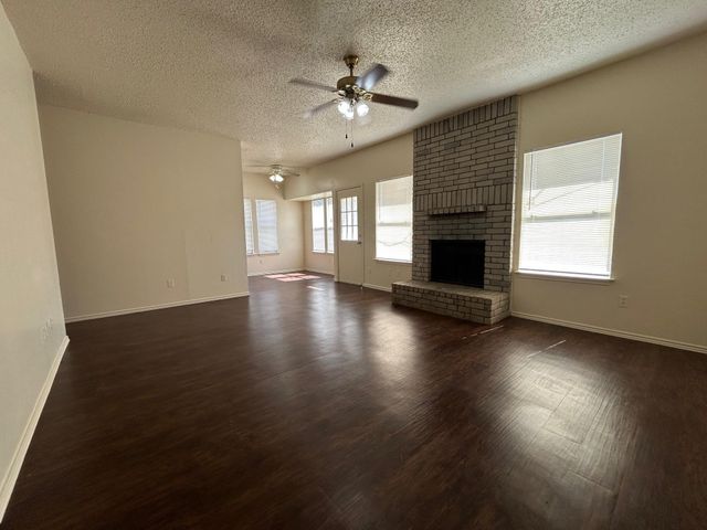 1113 York Castle DR, Pflugerville, TX 78660