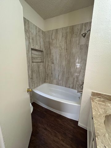 1113 York Castle DR, Pflugerville, TX 78660