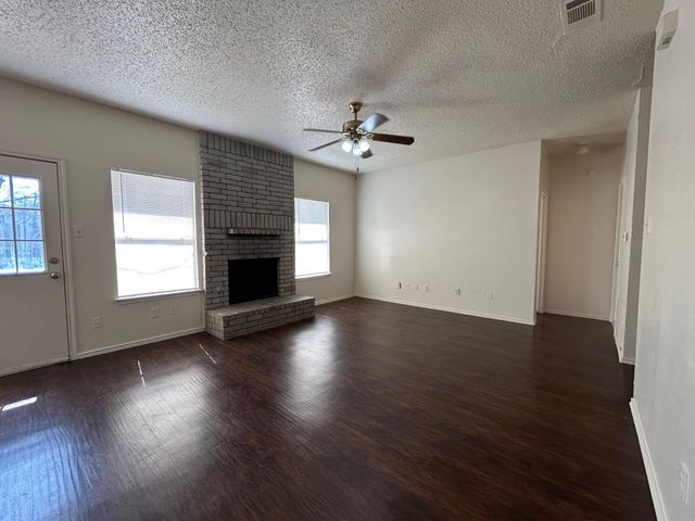 1113 York Castle DR, Pflugerville, TX 78660