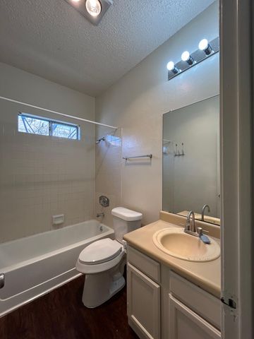 1113 York Castle DR, Pflugerville, TX 78660