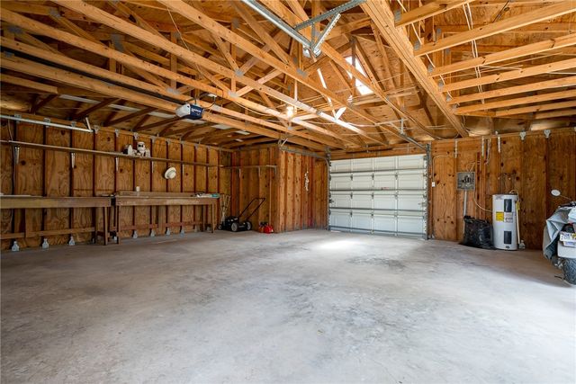 1910 Johnson Ave, Rockport, TX 78382