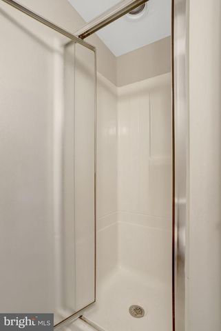 2935 LANDOVER ST, Alexandria, VA 22305