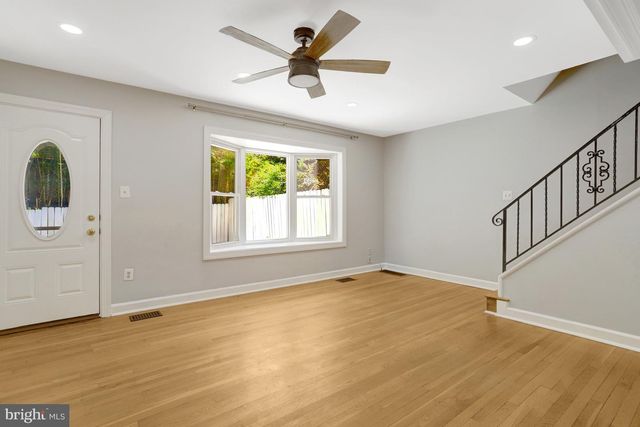 2935 LANDOVER ST, Alexandria, VA 22305