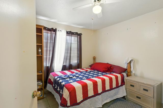 156 PUEBLO LUNA Drive NW, Albuquerque, NM 87107