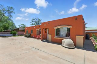 156 PUEBLO LUNA Drive NW, Albuquerque, NM 87107