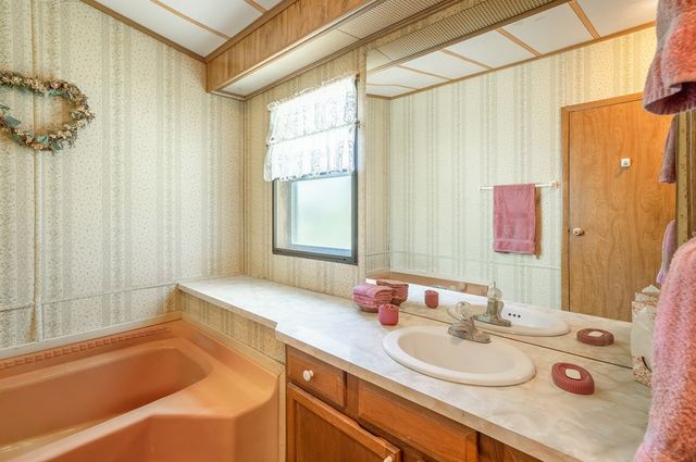 127 Drew Lane, Kerrville, TX 78028