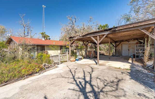 127 Drew Lane, Kerrville, TX 78028