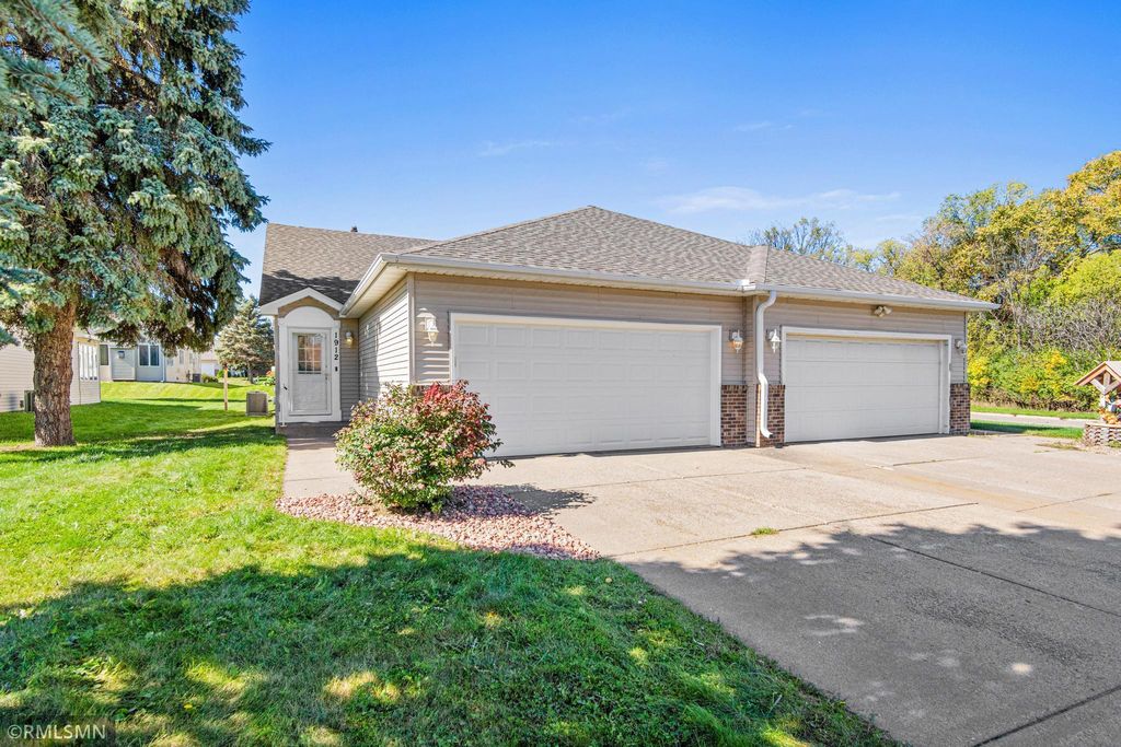 1912 Eastridge Court, Stillwater, MN 55082 — exterior