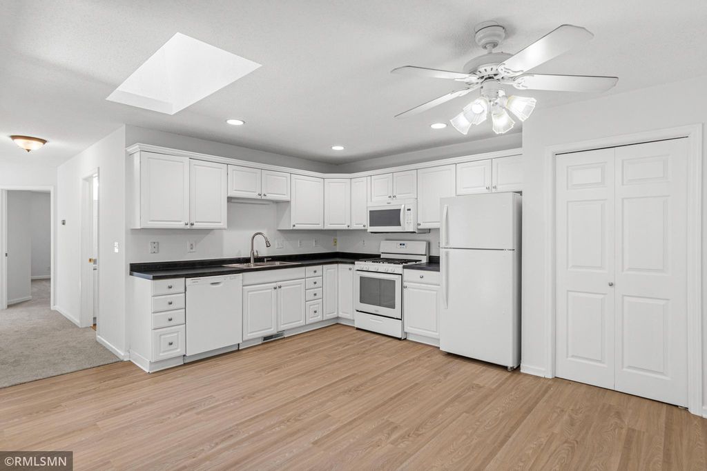 1912 Eastridge Court, Stillwater, MN 55082 — photo 2