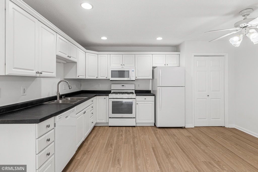 1912 Eastridge Court, Stillwater, MN 55082 — photo 3