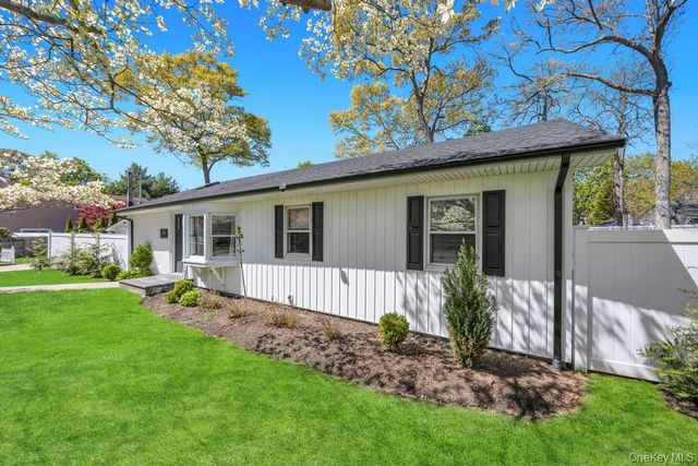 20 Garden Street, Nesconset, NY 11767